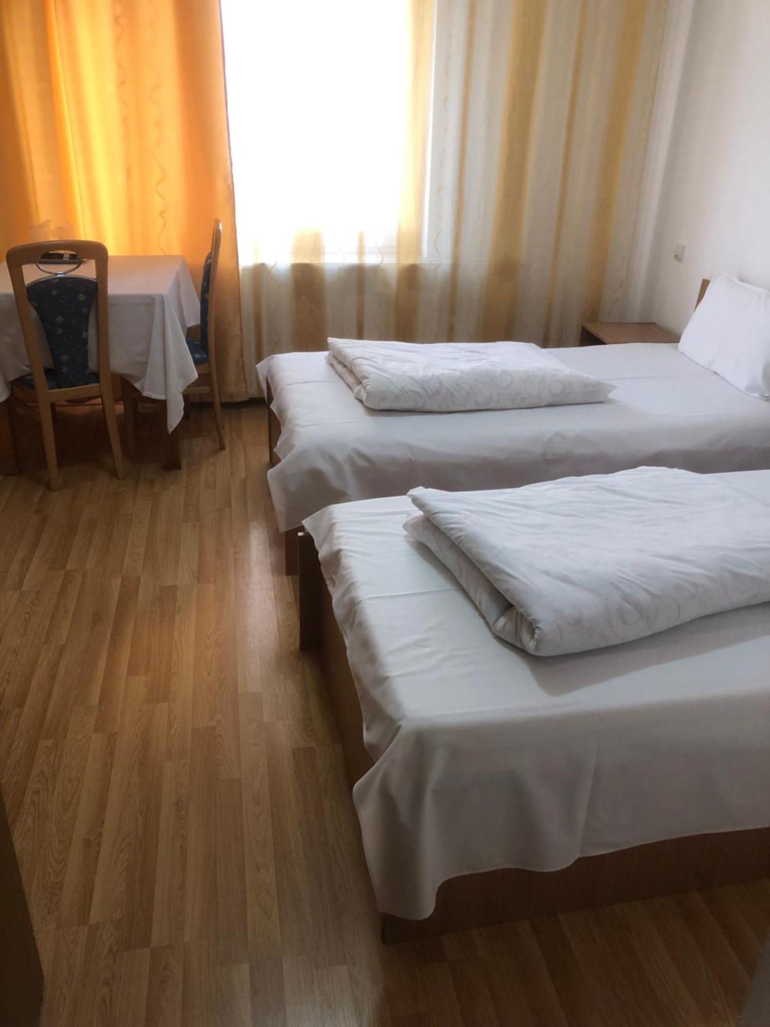 Pensiunea Residence Râmnicu Vâlcea Exterior foto