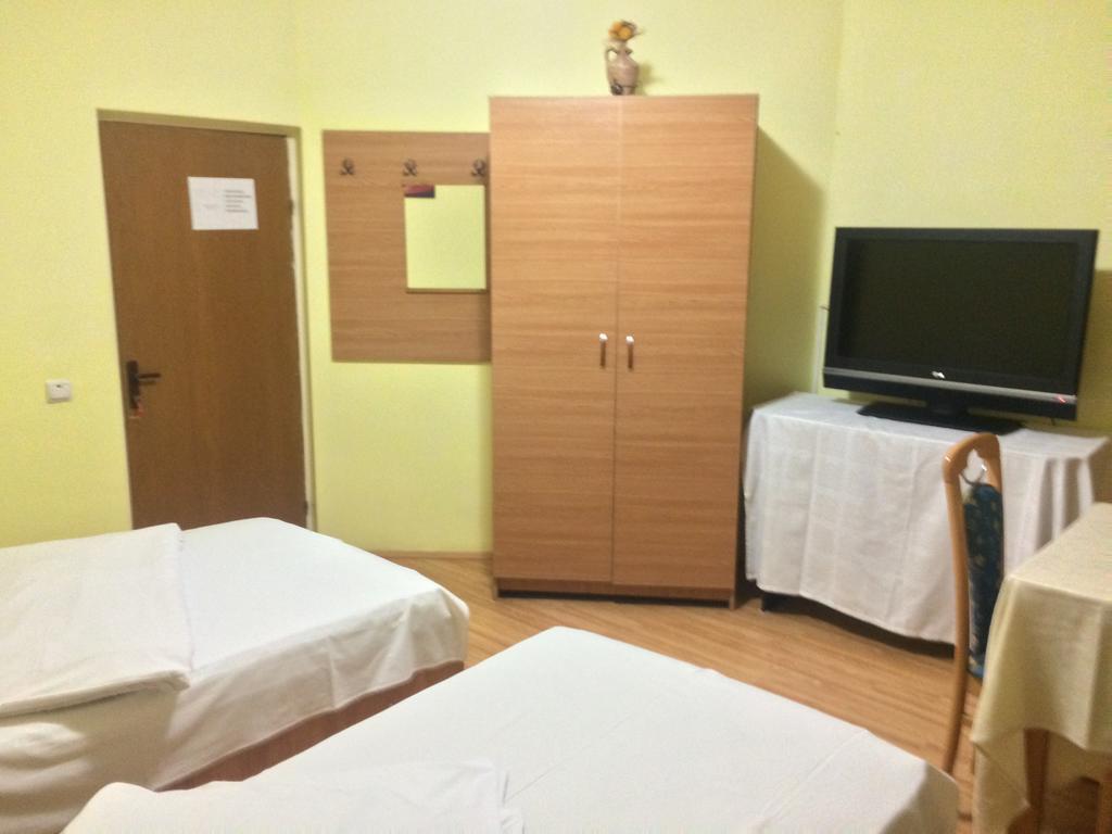 Pensiunea Residence Râmnicu Vâlcea Exterior foto